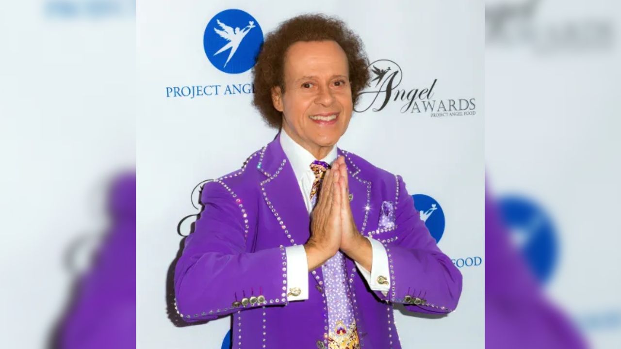 Richard Simmons, the well-known 1980's "Sweatin' to the Oldies" aerobics and workout guru, spoke publicly to fans after a 5-year hiatus.